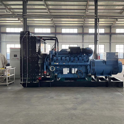 Moteur Yuchai Générateur de 750 kW avec panneau de commande SmartGen et alternateur haute tension
